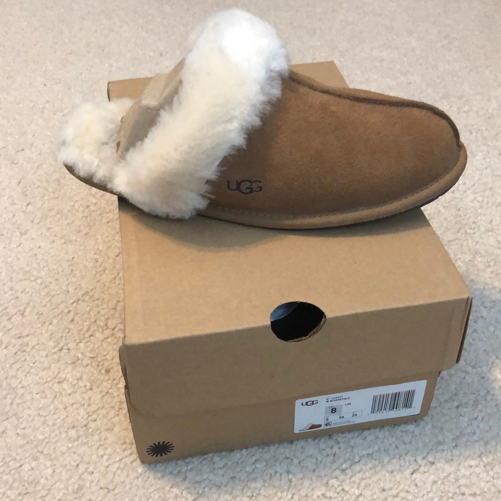 NIB Ugg Scuffette Slipper